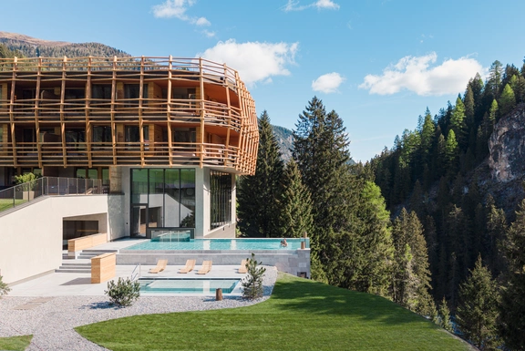 Matteo Thun gestaltet Erweiterung des Südtiroler Hotels Bella Vista - Trafoi