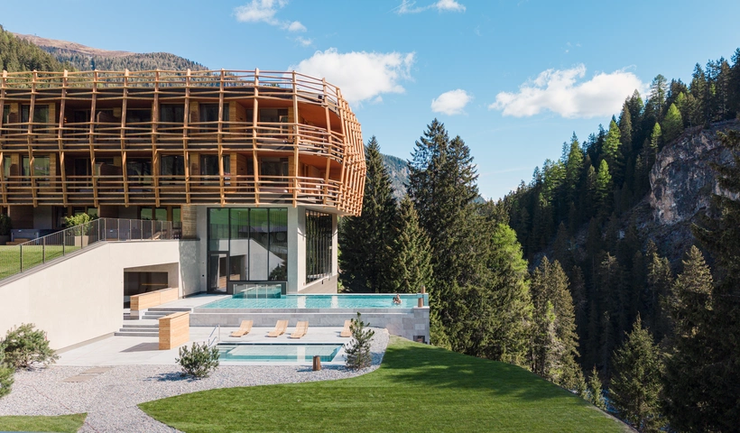 Matteo Thun gestaltet Erweiterung des Südtiroler Hotels Bella Vista - Trafoi