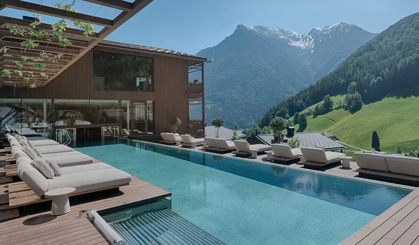Die AMONTI Chalets in Südtirol feiern Eröffnung