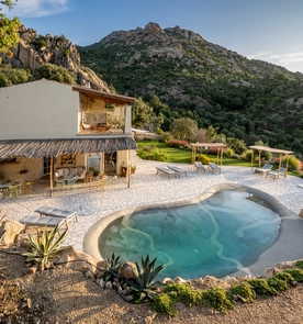 Casa Stones