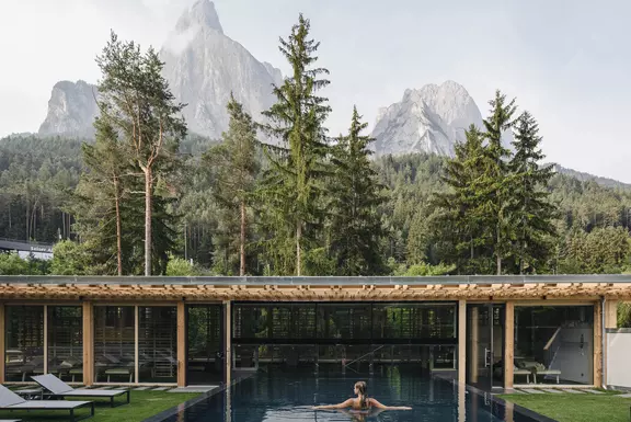 Die besten Entspannungsorte für Erwachsene im Alpenraum