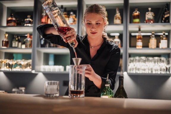 9 stylishe Hotelbars, die begeistern